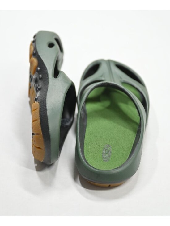 Keen Shanti Clog 1022795 in Black Forest Vineyard Green main image 7